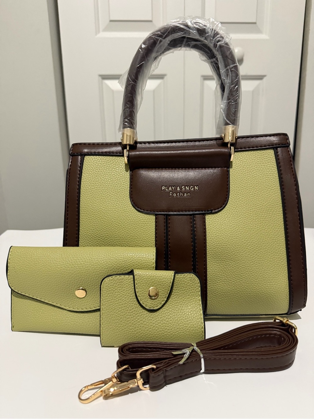 PLAY & SNGN Women’s Green and Brown Satchel Set with Wallet and Card Holder
